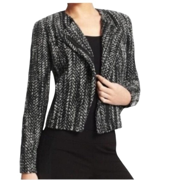 CABI Black& Gray Tweed Over the Moon Mockingbird Jacket size 4 - Picture 8 of 13
